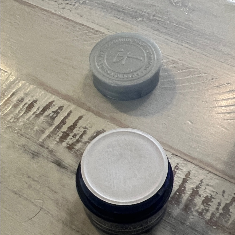 IT Cosmetics Skincare Collection - Picture 3 of 9